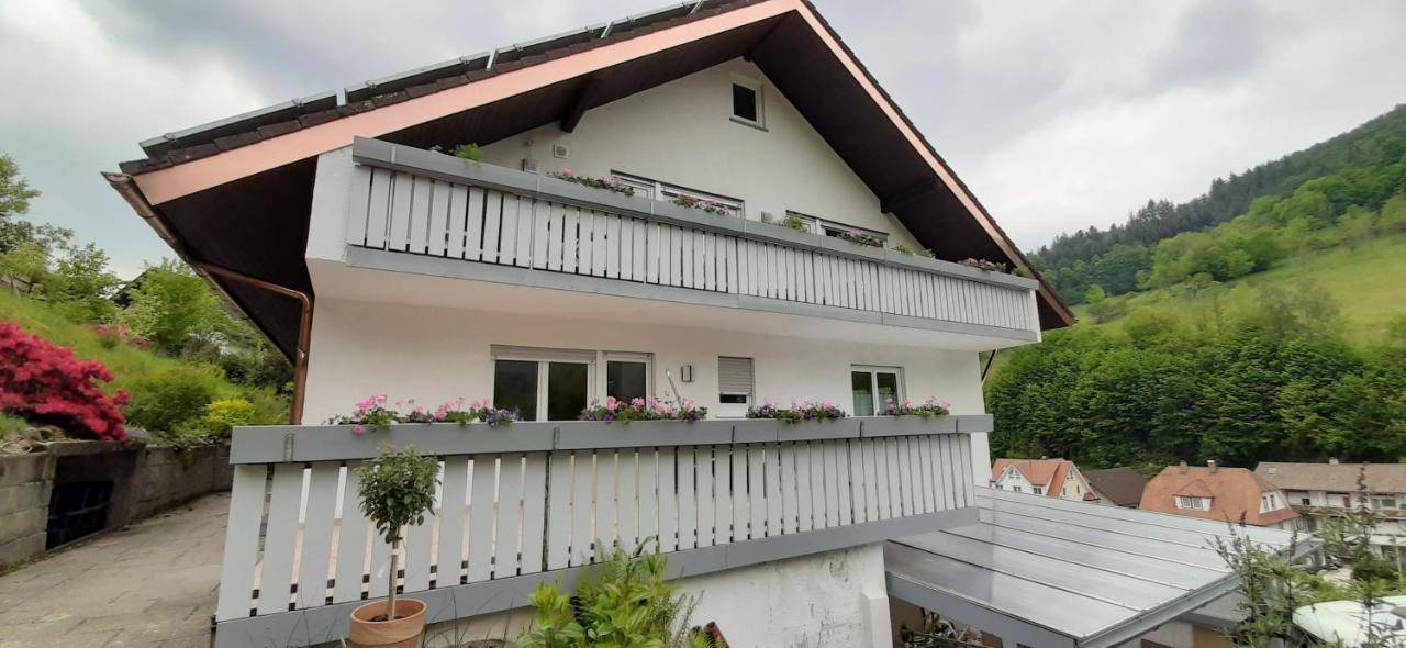 Steepleview House, Renchtalblick Apartment - Cozy & Serene Apartment For 2 Bad Peterstal-Griesbach Eksteriør billede